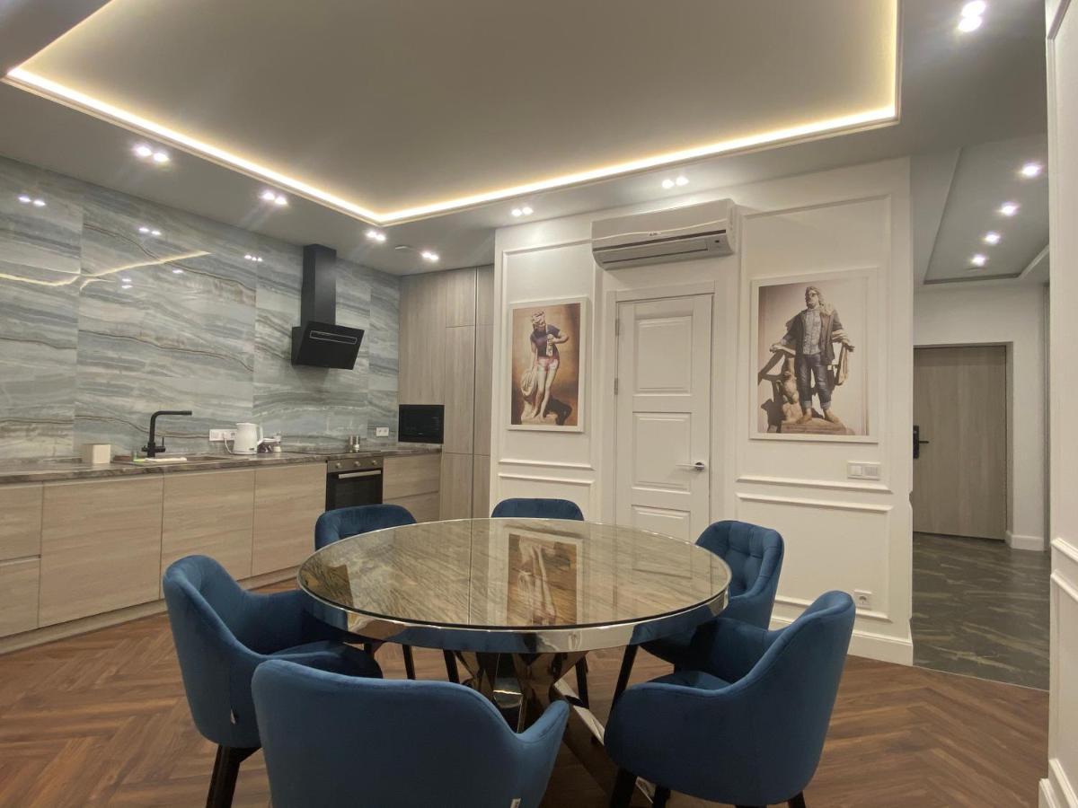Modern Classic 2 Bedroom Apartment Near Most City Dnipro Eksteriør billede