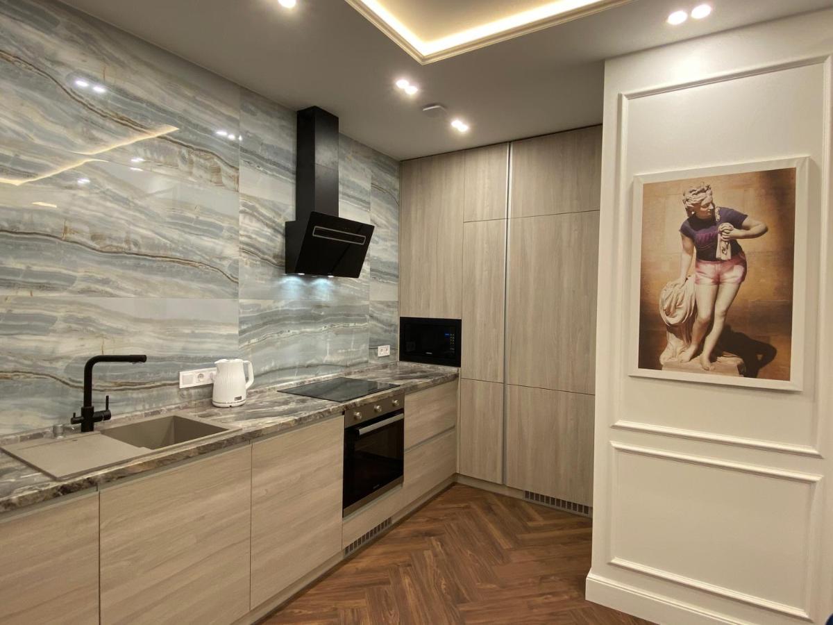 Modern Classic 2 Bedroom Apartment Near Most City Dnipro Eksteriør billede