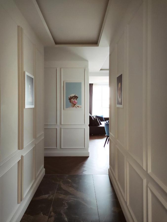 Modern Classic 2 Bedroom Apartment Near Most City Dnipro Eksteriør billede
