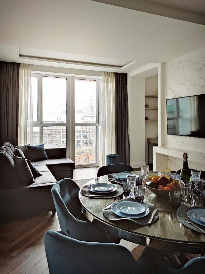 Modern Classic 2 Bedroom Apartment Near Most City Dnipro Eksteriør billede